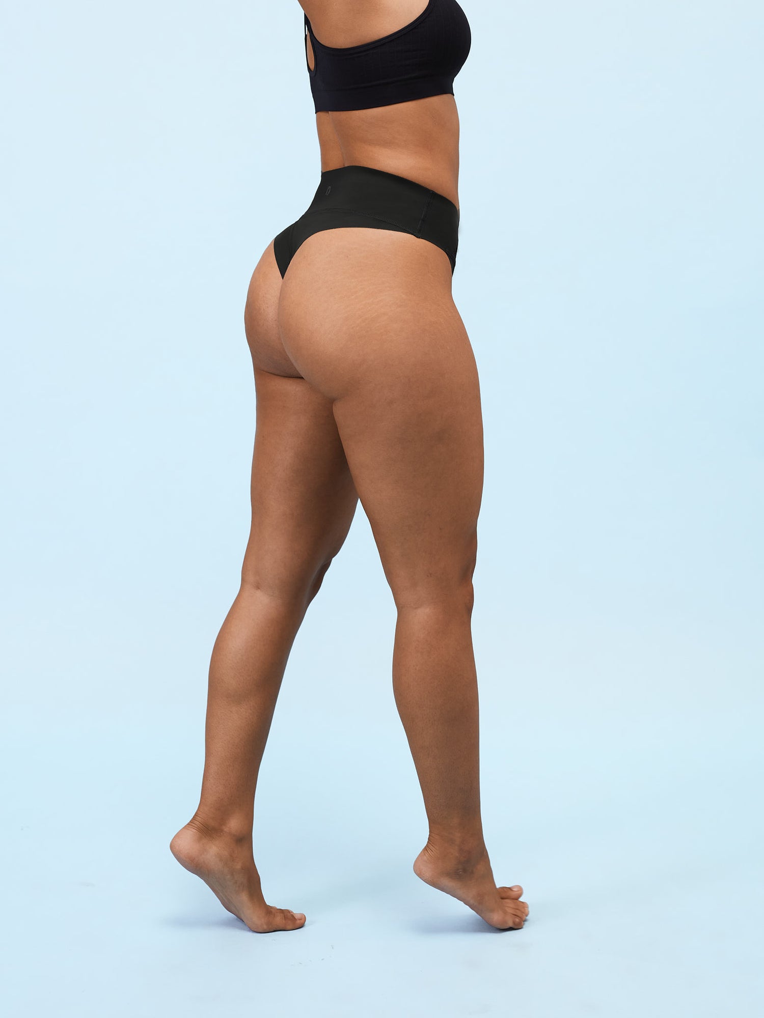 Sweat-free sports undies | Thong | Black 1
